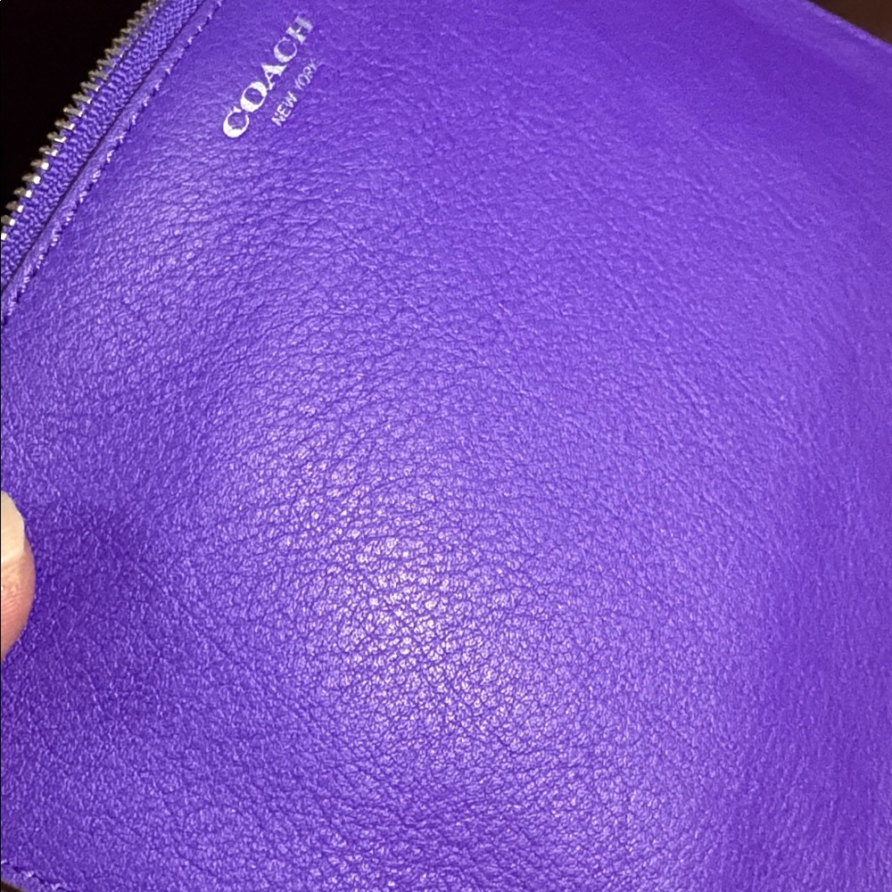 NWOT Coach Purple Leather Wristlet with Tassel Design - Picture 14 of 14